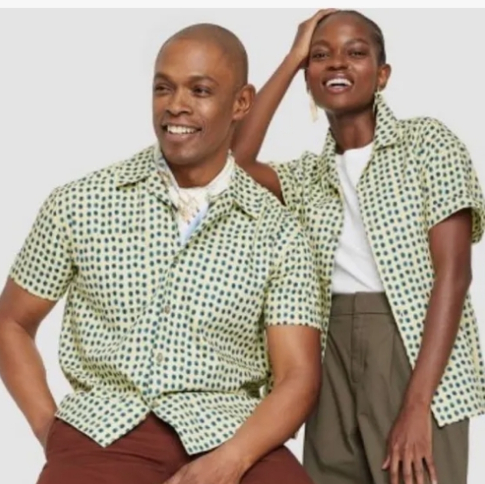 House of Aama Short sleeve Button Down Shirt Size S Unisex Green Polka-dot